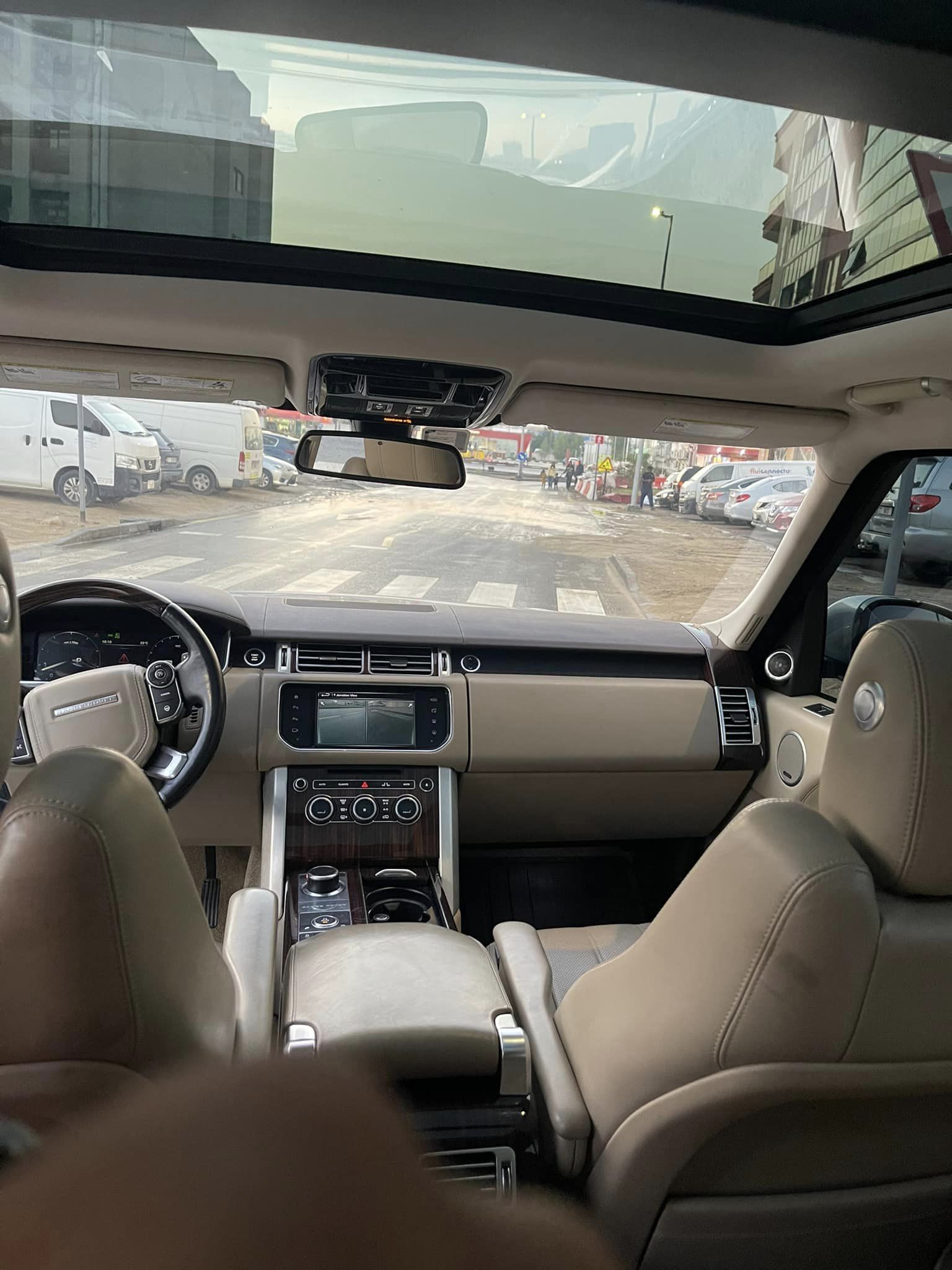 2016 Land Rover Range Rover in Dubai