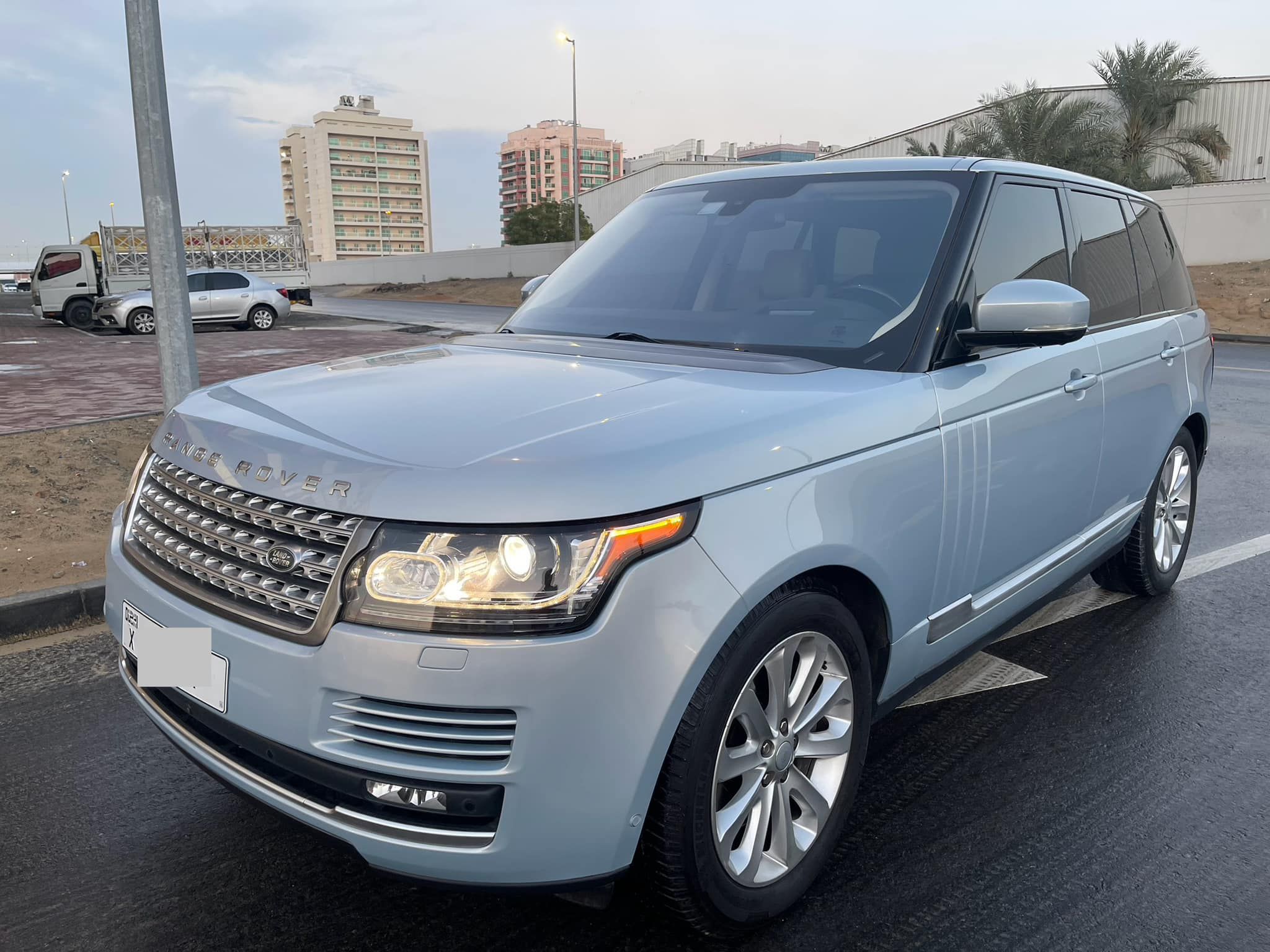 2016 Land Rover Range Rover in Dubai