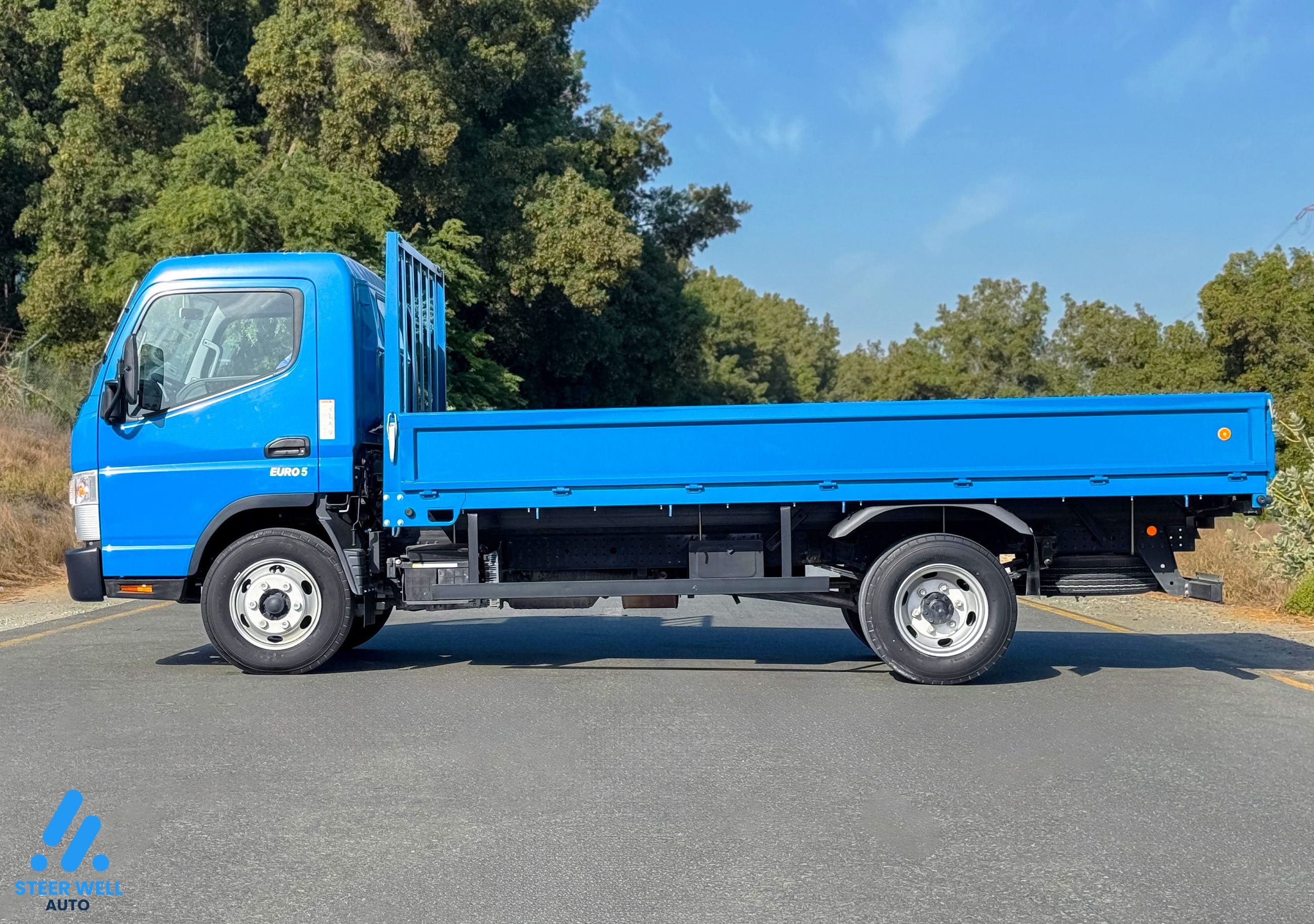 2022 Mitsubishi Canter in Dubai