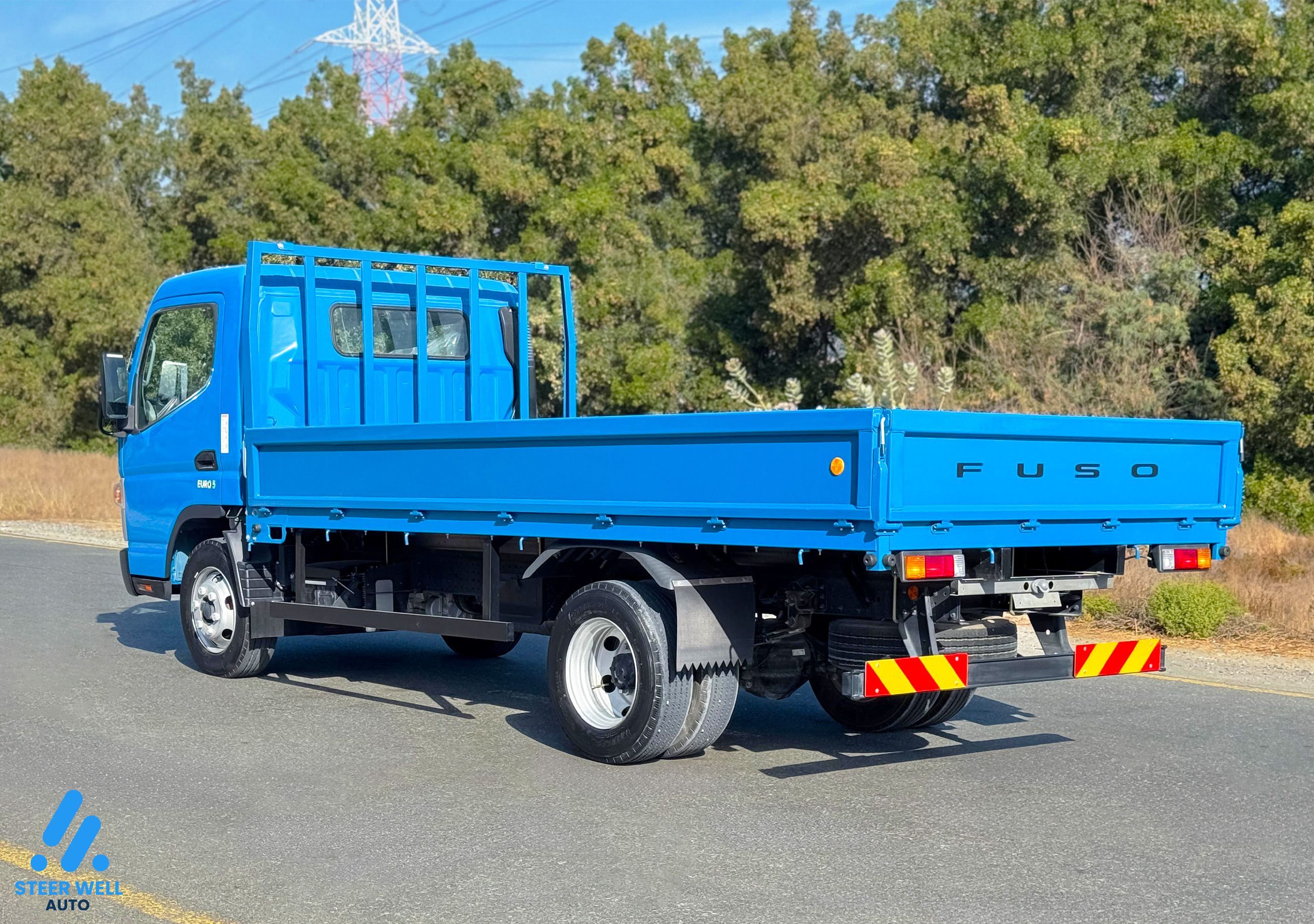 2022 Mitsubishi Canter in Dubai