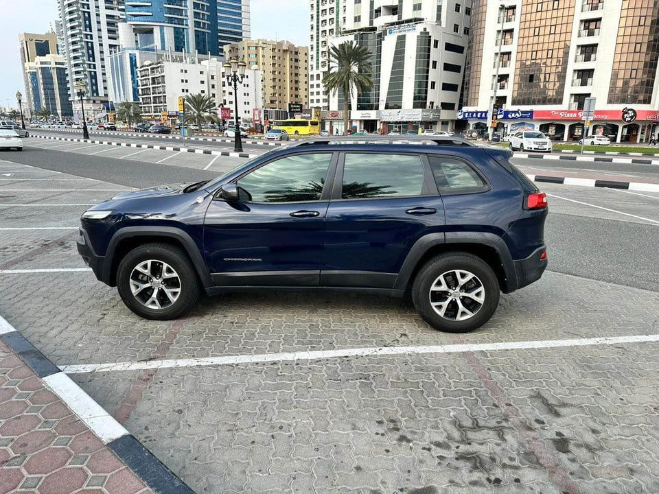 2014 Jeep Cherokee in Dubai