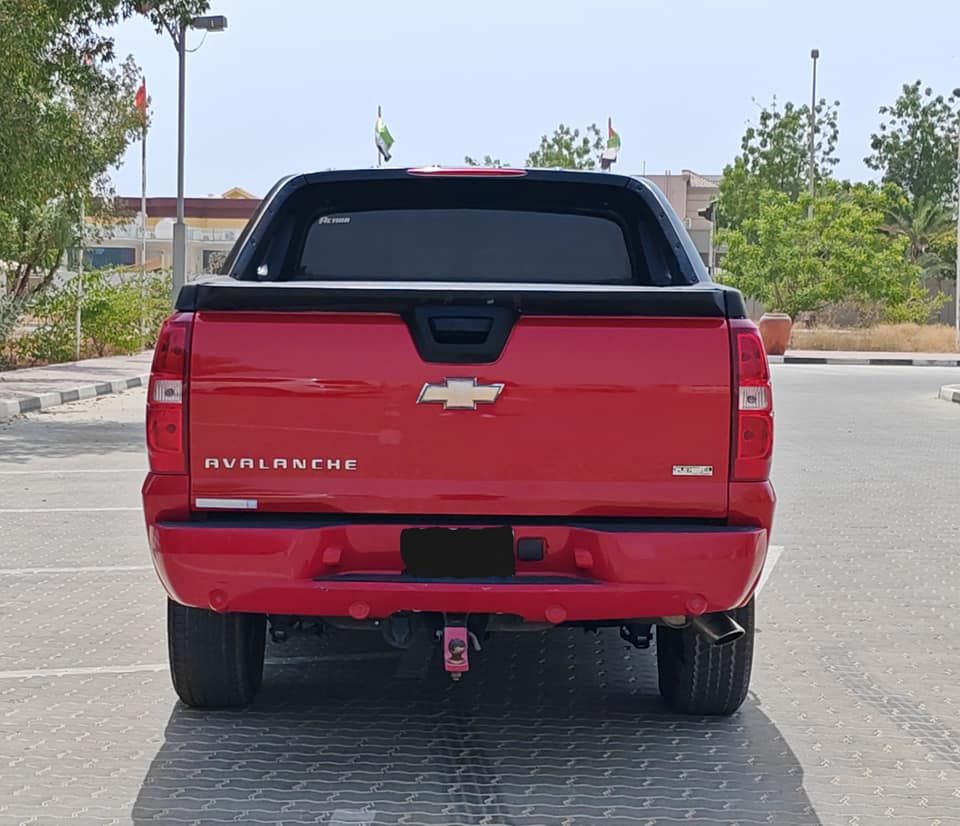 2010 Chevrolet Avalanche in Dubai