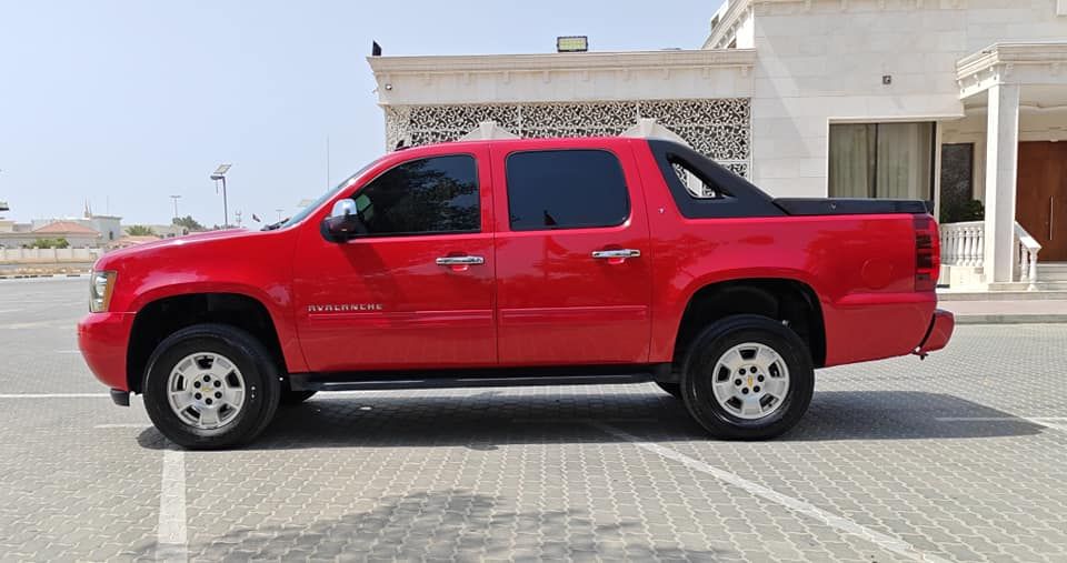 2010 Chevrolet Avalanche in Dubai