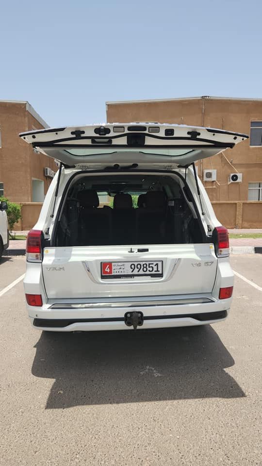 2018 Toyota Land Cruiser in Dubai