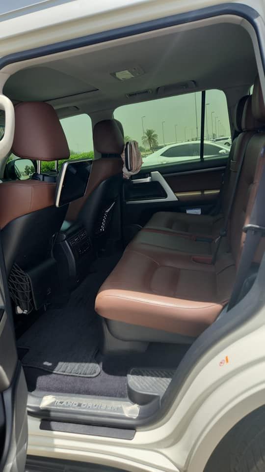 2018 Toyota Land Cruiser in Dubai